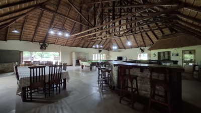 Witgat Game Farm lounge