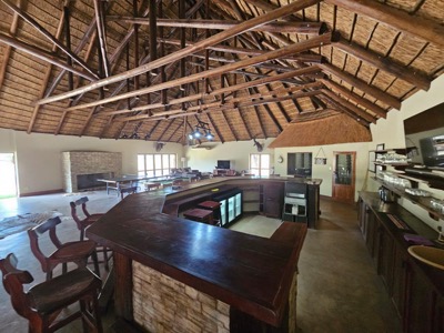 Witgat Game Farm bar and lounge
